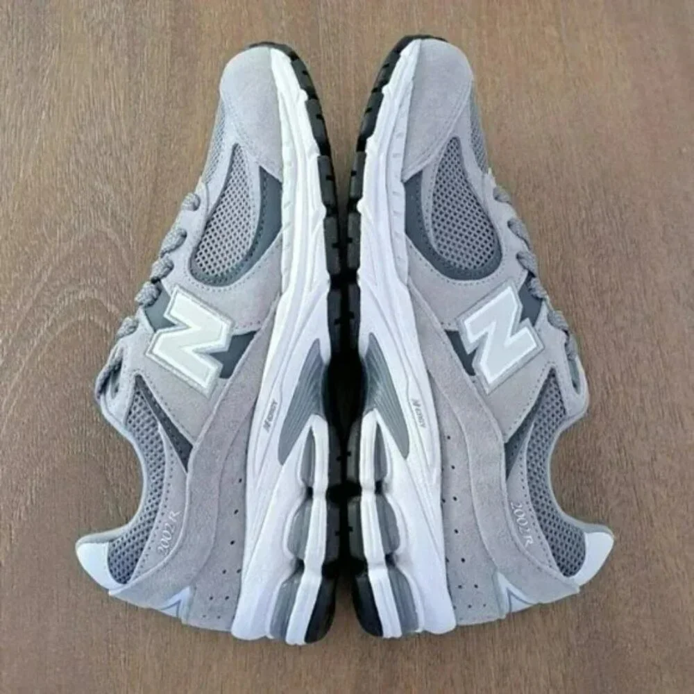 New Balance 2002R Sneaker - Color: Grey / Grey - Size: Women 7 Wide (D) - Picture 6 of 9